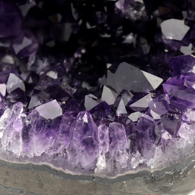 アメジスト　クラスター　原石　紫水晶　天然石　鉱物標本　【超美品】　激レア ☆極上超強開運☆絢爛華麗なる極大美濃紫結晶☆アメジストクラスター