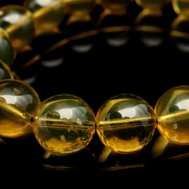 ブルーアンバー　メキシコ産　◇琥珀（こはく）◇丸玉　約24.8㎜ Amazon.co.jp: ブルーアンバー メキシコ産 琥珀（こはく）丸玉