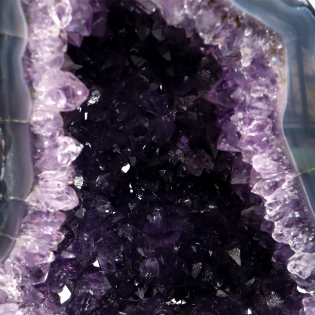 アメジスト ドーム 約6.5kg AAA 紫水晶 ジオード 晶洞 天然石 ブラジル産 1点物 台座付き