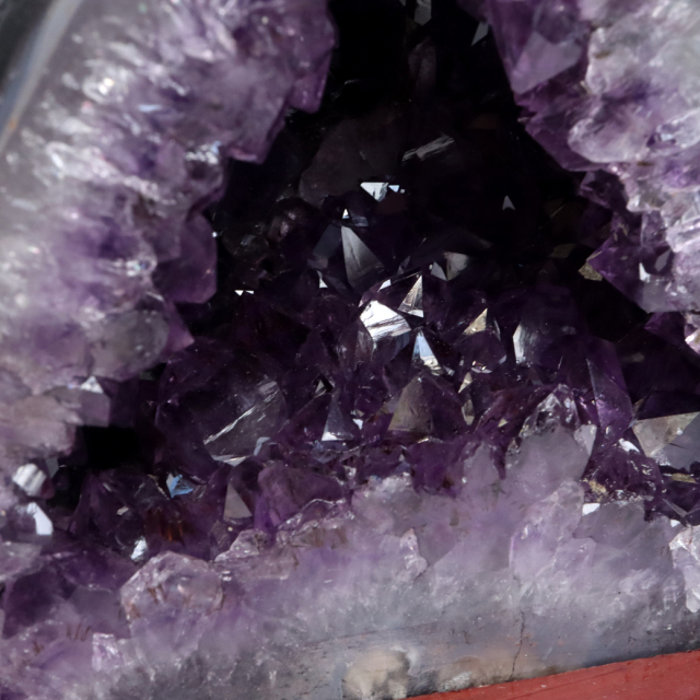 アメジストドーム(約2.4kg)