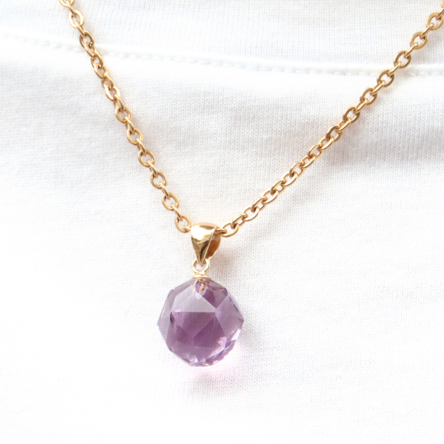 アメジスト ペンダント トップ 紫水晶 天然石 パワーストーン 2月 誕生石 スターカットキラキラ おしゃれ ネックレス