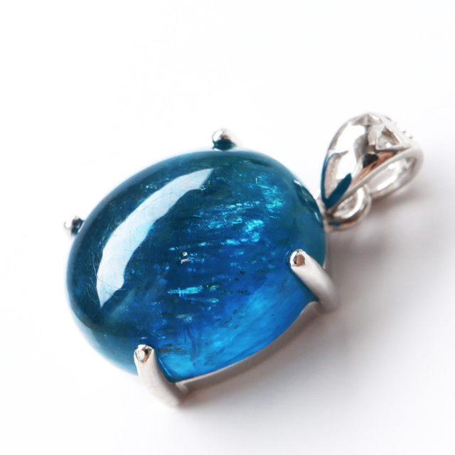 アパタイト ペンダント ネオンブルー Silver925 天然石 パワーストーン