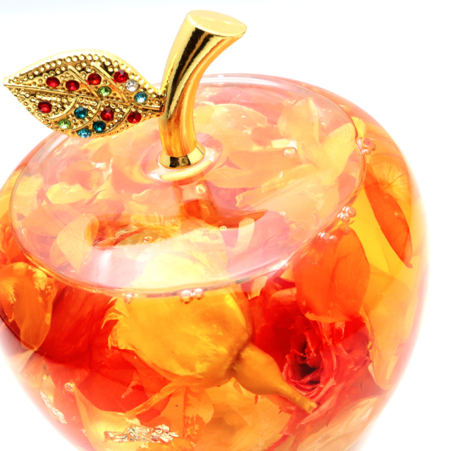 ハーバリウム リンゴ 置き物 金箔 天然石 さざれ入り お正月 縁起物 林檎 アップル 箱付き 風水 幸福 幸運 父の日 プレゼント