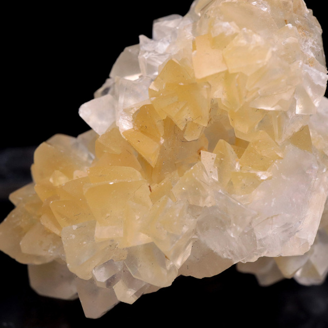 イエロー カルサイト クラスター 雲南省 30g 1点もの 天然石 原石 パワーストーン 浄化グッズ 癒し ヒーリング