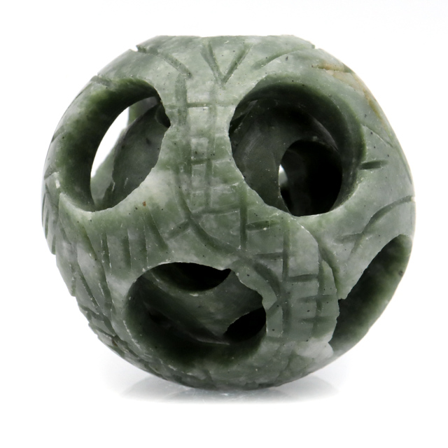 ネフライト 天球 多層構造 透かし細工 丸玉 1点もの 直径 54mm インド翡翠 ツーソン展示会商品 幸運を呼び込む 神秘の球体 天然石 パワーストーン