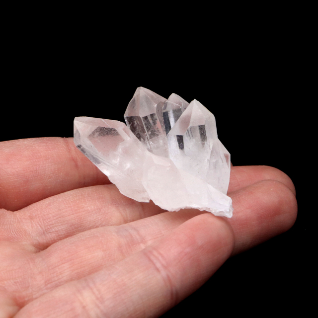 天然 水晶 クラスター 貴州省産 原石 天然石 1点物 パワーストーン