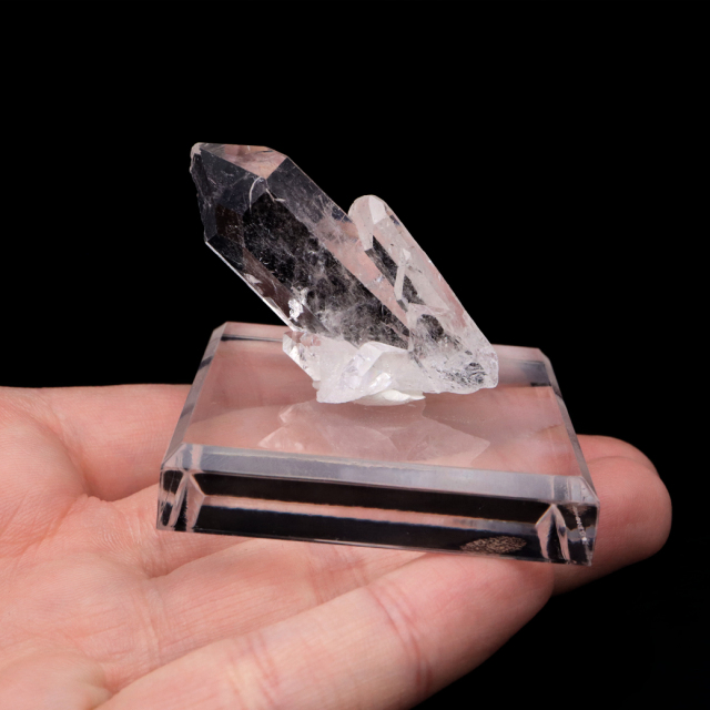 天然 水晶 クラスター 台付き ブラジル トマスゴンサガ産 原石 天然石 1点物 パワーストーン