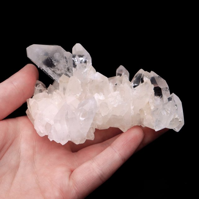 天然 水晶 クラスター 255g 中国 貴州省産 原石 天然石 1点物