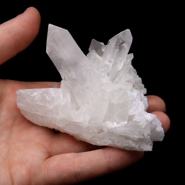 天然 水晶 クラスター 223g 中国 貴州省産 原石 天然石 1点物