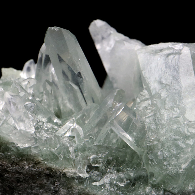 ヒマラヤ水晶 クラスター 台付き マニハール産 原石 天然石 1点物 パワーストーン