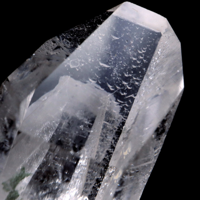 天然 水晶 クラスター 146g ブラジル トマスゴンサガ産 原石 天然石 1点物 パワーストーン クリスタル 結晶 浄化 置き物