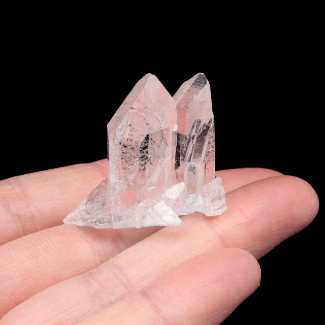 天然 水晶 クラスター ブラジル ゼッカ産 透明感が美しい ゼッカクォーツ 原石 天然石 1点物 パワーストーン ミニサイズ