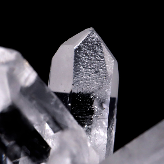 天然 水晶 クラスター 80g ブラジル トマスゴンサガ産 原石 天然石 1点物 パワーストーン クリスタル 結晶 浄化 置き物