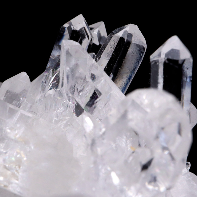 天然 水晶 クラスター 80g ブラジル トマスゴンサガ産 原石 天然石 1点物 パワーストーン クリスタル 結晶 浄化 置き物