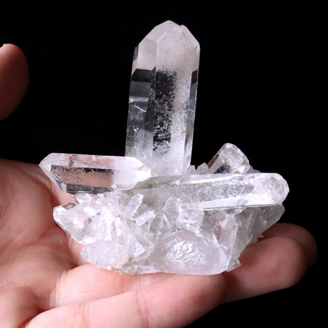 天然 水晶 クラスター 114g ブラジル ゼッカ産 透明感が美しい ゼッカクォーツ 原石 天然石 1点物 パワーストーン クリスタル