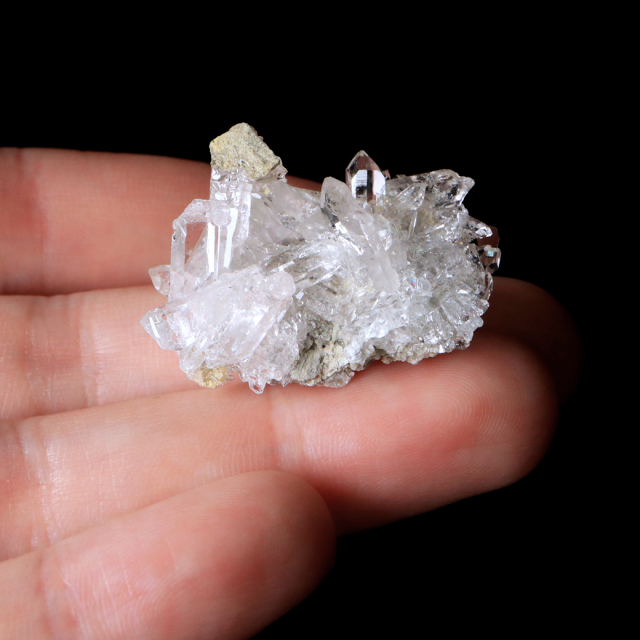 天然 水晶 クラスター ミニ ブラジル ゼッカ産 透明感が美しい ゼッカクォーツ 原石 天然石 1点物 パワーストーン クリスタル