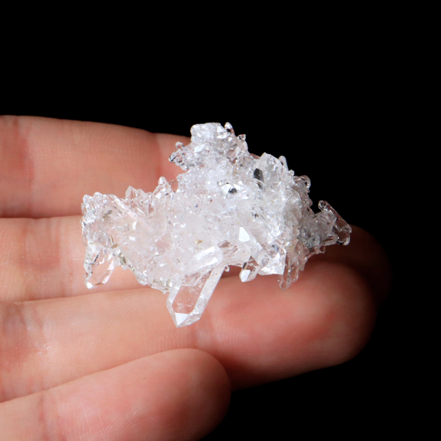 天然 水晶 クラスター ミニ ブラジル ゼッカ産 透明感が美しい ゼッカクォーツ 原石 天然石 1点物 パワーストーン クリスタル