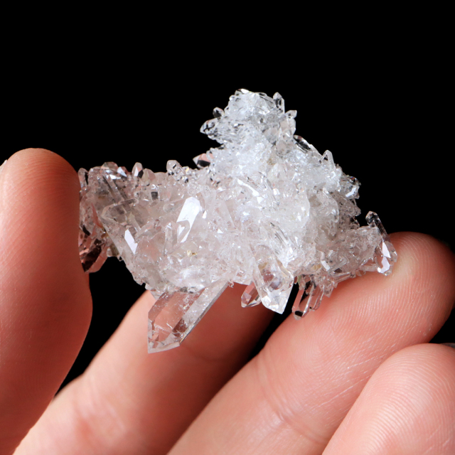 天然 水晶 クラスター ミニ ブラジル ゼッカ産 透明感が美しい ゼッカクォーツ 原石 天然石 1点物 パワーストーン クリスタル