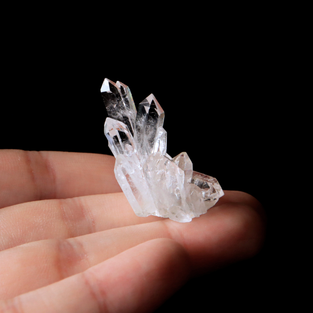天然 水晶 クラスター ミニ ブラジル ゼッカ産 透明感が美しい ゼッカクォーツ 原石 天然石 1点物 パワーストーン クリスタル