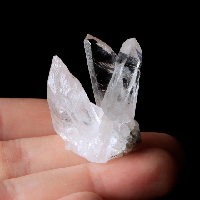 天然 水晶 クラスター ミニ ブラジル ゼッカ産 透明感が美しい ゼッカクォーツ 原石 天然石 1点物 パワーストーン クリスタル
