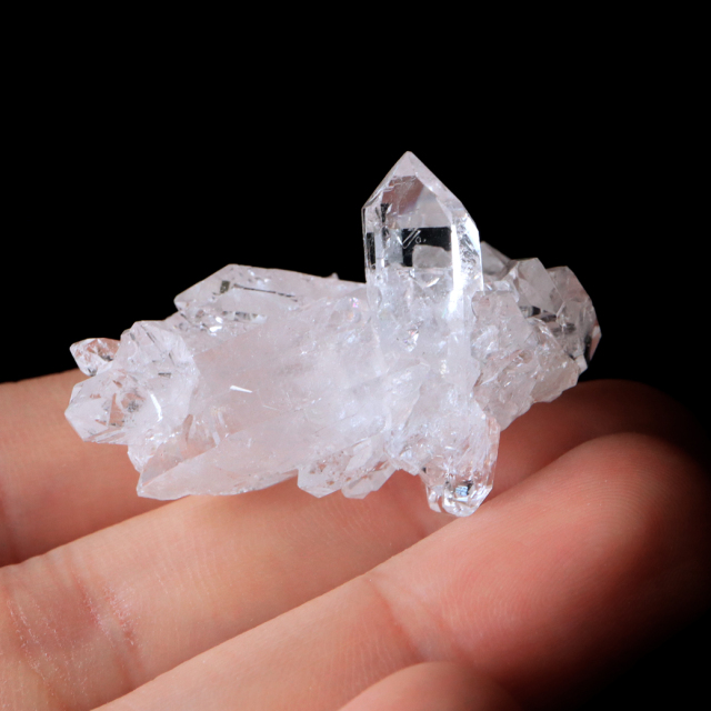 天然 水晶 クラスター ミニ ブラジル ゼッカ産 透明感が美しい ゼッカクォーツ 原石 天然石 1点物 パワーストーン クリスタル