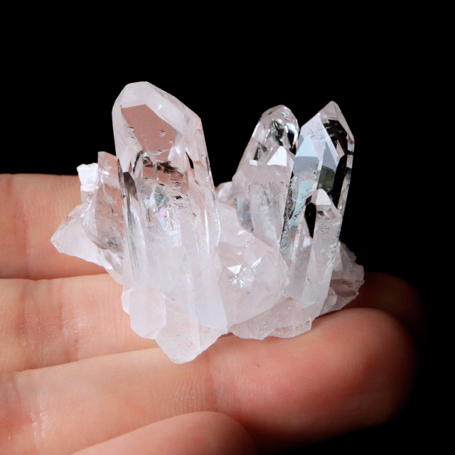 天然 水晶 クラスター ミニ ブラジル ゼッカ産 透明感が美しい ゼッカクォーツ 原石 天然石 1点物 パワーストーン クリスタル