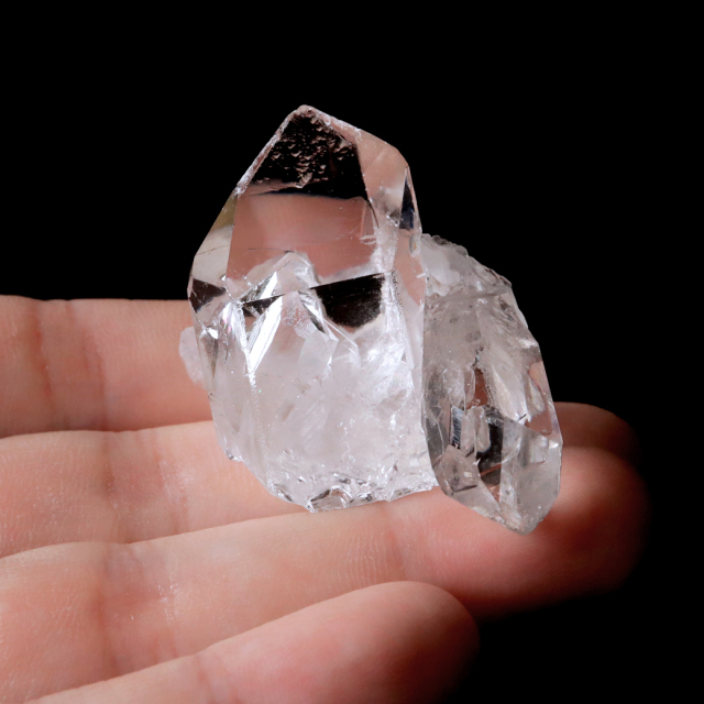 天然 水晶 クラスター ミニ ブラジル ゼッカ産 透明感が美しい ゼッカクォーツ 原石 天然石 1点物 パワーストーン クリスタル