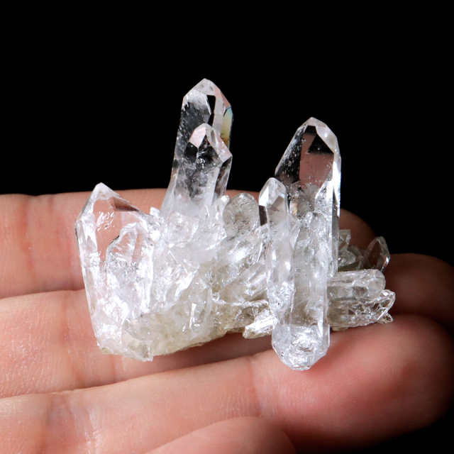 天然 水晶 クラスター ミニ ブラジル ゼッカ産 透明感が美しい ゼッカクォーツ 原石 天然石 1点物 パワーストーン クリスタル