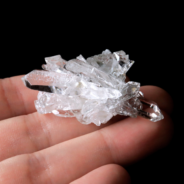 天然 水晶 クラスター ミニ ブラジル ゼッカ産 透明感が美しい ゼッカクォーツ 原石 天然石 1点物 パワーストーン クリスタル