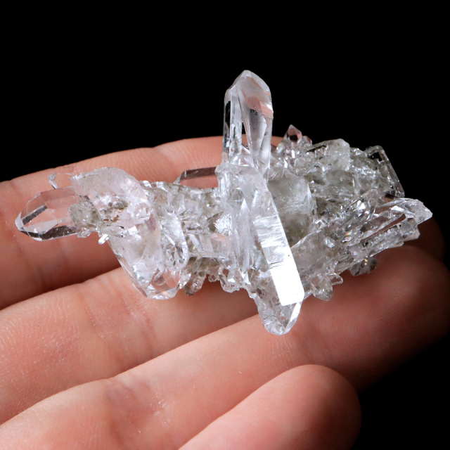 天然 水晶 クラスター ミニ ブラジル ゼッカ産 透明感が美しい ゼッカクォーツ 原石 天然石 1点物 パワーストーン クリスタル