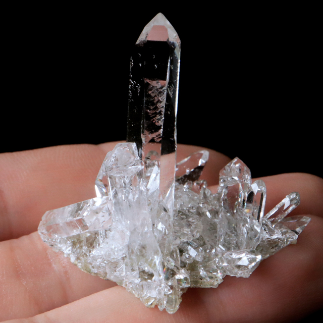 天然 水晶 クラスター ミニ ブラジル ゼッカ産 透明感が美しい ゼッカクォーツ 原石 天然石 1点物 パワーストーン クリスタル