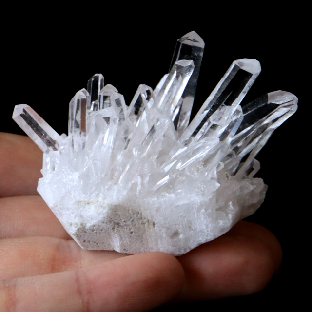 天然 水晶 クラスター 四川省産 原石 天然石 1点物 パワーストーン クリスタル 浄化 空間 自然石 結晶 鉱物 ポイント ヒーリング crystal