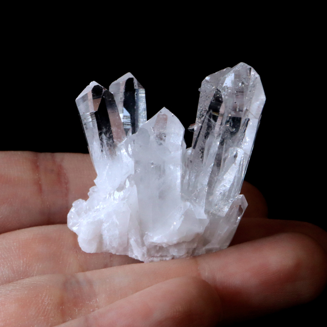 天然 水晶 クラスター 四川省産 原石 天然石 1点物 パワーストーン クリスタル 浄化 空間 自然石 結晶 鉱物 ポイント ヒーリング crystal