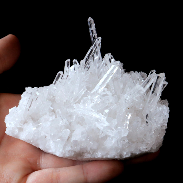 天然 水晶 クラスター 四川省産 原石 天然石 1点物 パワーストーン クリスタル 浄化 空間 自然石 結晶 鉱物 ポイント ヒーリング crystal