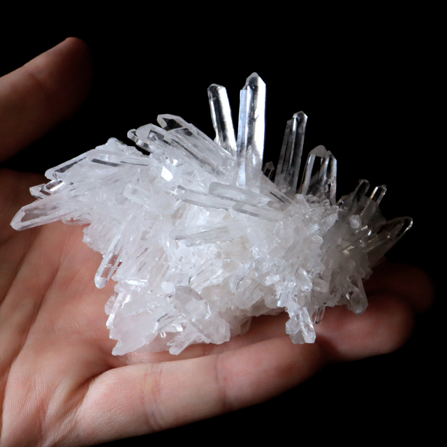 天然 水晶 クラスター 四川省産 原石 天然石 1点物 パワーストーン クリスタル 浄化 空間 自然石 結晶 鉱物 ポイント ヒーリング crystal