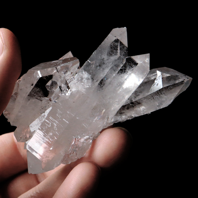 天然 水晶 クラスター 111g ブラジル ゼッカ産 双剣 ダブルポイント 虹入り ゼッカクォーツ 天然石 1点物 パワーストーン 