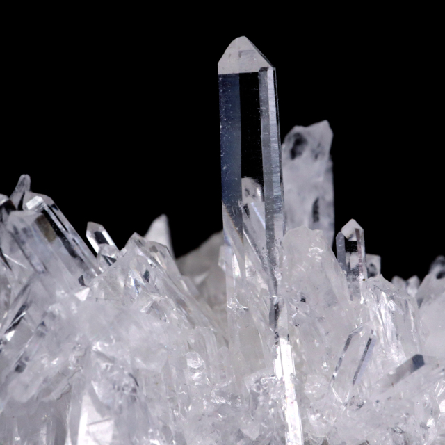 天然 水晶 クラスター 四川省産 原石 天然石 1点物 パワーストーン クリスタル 浄化 空間 自然石 結晶 鉱物 ポイント ヒーリング crystal