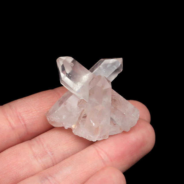 天然 水晶 クラスター ミニ ブラジル ゼッカ産 透明感が美しい ゼッカクォーツ 原石 天然石 1点物 パワーストーン クリスタル 結晶 浄化