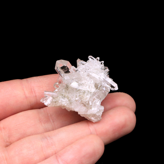 天然 水晶 クラスター ミニ ブラジル ゼッカ産 透明感が美しい ゼッカクォーツ 原石 天然石 1点物 パワーストーン クリスタル 結晶 浄化