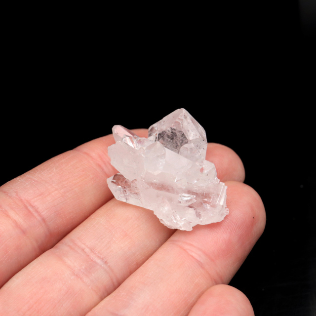 天然 水晶 クラスター ミニ ブラジル ゼッカ産 透明感が美しい ゼッカクォーツ 原石 天然石 1点物 パワーストーン クリスタル 結晶 浄化
