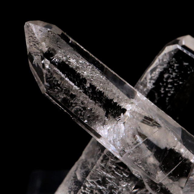 天然 水晶 クラスター ミニ 23g 台座付き ブラジル ゼッカ産 透明感が