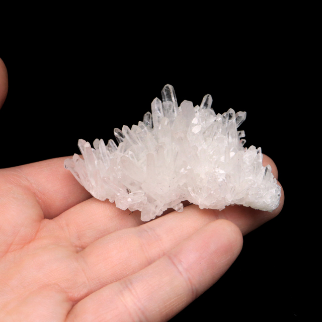 天然 水晶 クラスター 四川省産 原石 天然石 1点物 パワーストーン クリスタル 浄化 空間 自然石 結晶 鉱物 ポイント ヒーリング crystal