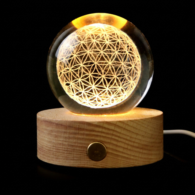 フラワーオブライフ クリスタルボール 約60mm 置き物 人工水晶 丸玉 LEDライト 照明 台座付き 神聖幾何学模様 縁起物 彫り物 置物 玄関