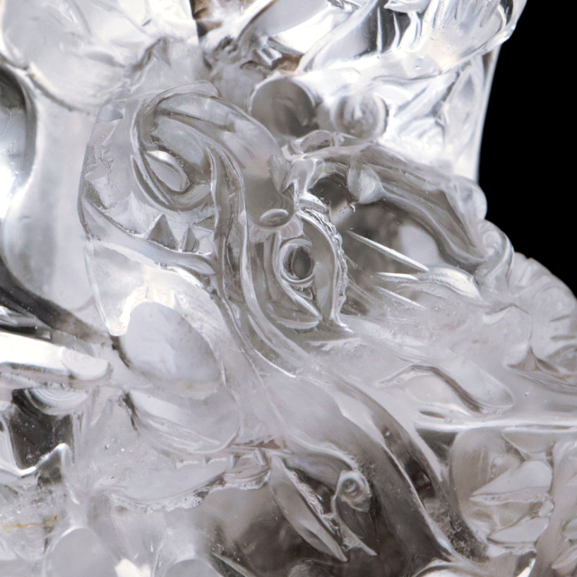 天然水晶 手彫り 492g 龍 置物 台座付き 風水 クリスタル Crystal Dragon 1点 彫刻