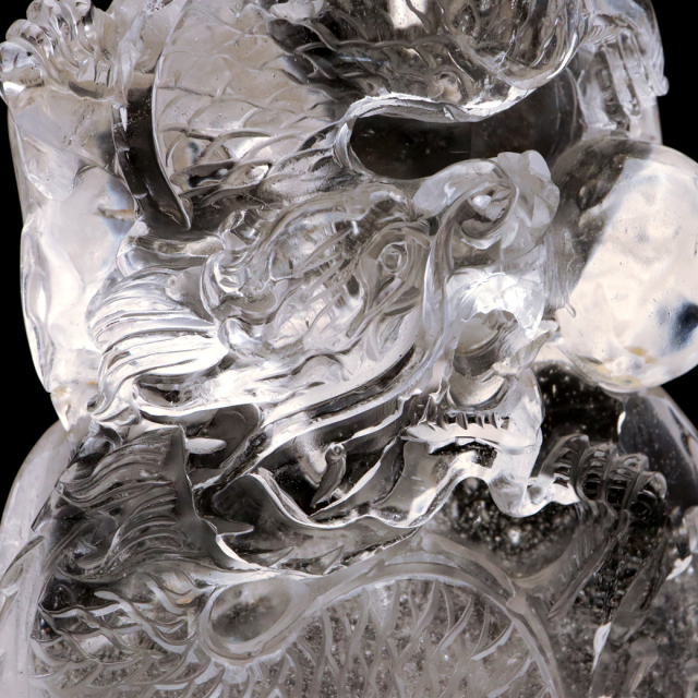 天然水晶 手彫り 717g 龍 置物 台座付き 風水 クリスタル Crystal Dragon 1点 彫刻