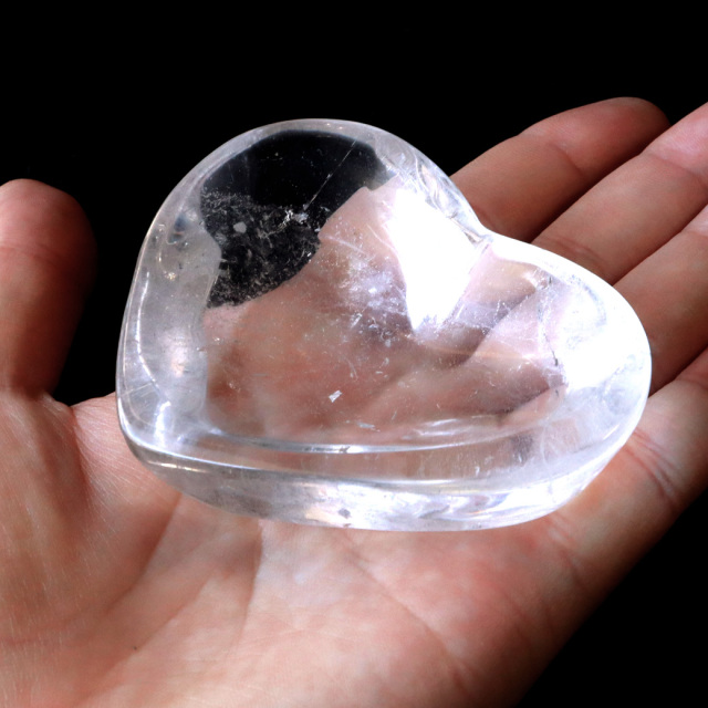 水晶 お皿 浄化皿 受け皿 ハート型 プレート クリスタルクォーツ ブラジル産 癒し ヒーリング 浄化 天然石 パワーストーン