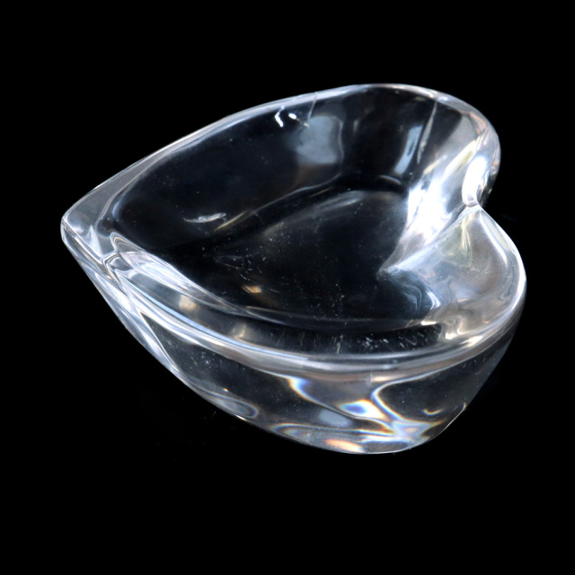 水晶 お皿 浄化皿 受け皿 ハート型 プレート クリスタルクォーツ ブラジル産 癒し ヒーリング 浄化 天然石 パワーストーン