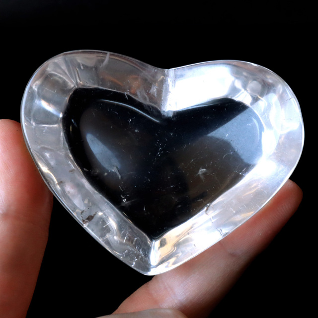 水晶 お皿 浄化皿 受け皿 ハート型 プレート クリスタルクォーツ ブラジル産 癒し ヒーリング 浄化 天然石 パワーストーン