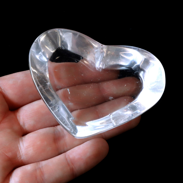 水晶 お皿 浄化皿 受け皿 ハート型 プレート クリスタルクォーツ ブラジル産 癒し ヒーリング 浄化 天然石 パワーストーン