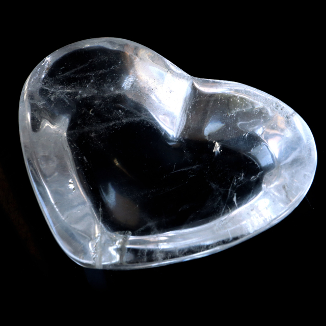 水晶 お皿 浄化皿 受け皿 ハート型 プレート クリスタルクォーツ ブラジル産 癒し ヒーリング 浄化 天然石 パワーストーン